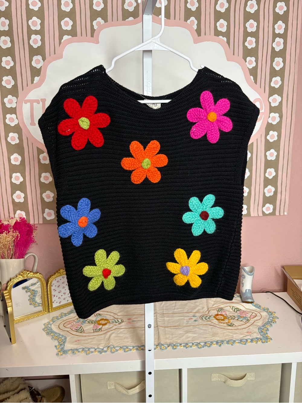 Bibi Black Knit colorful Flower Appliqué Sleeveless Top